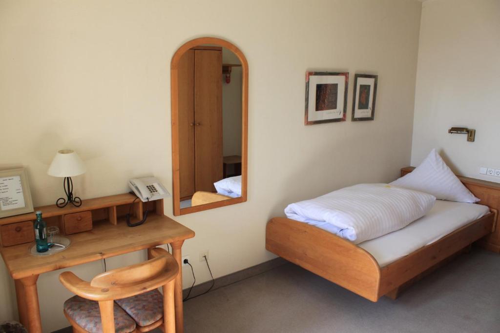 Schloss Neuburg Hotel มอสบาค ห้อง รูปภาพ