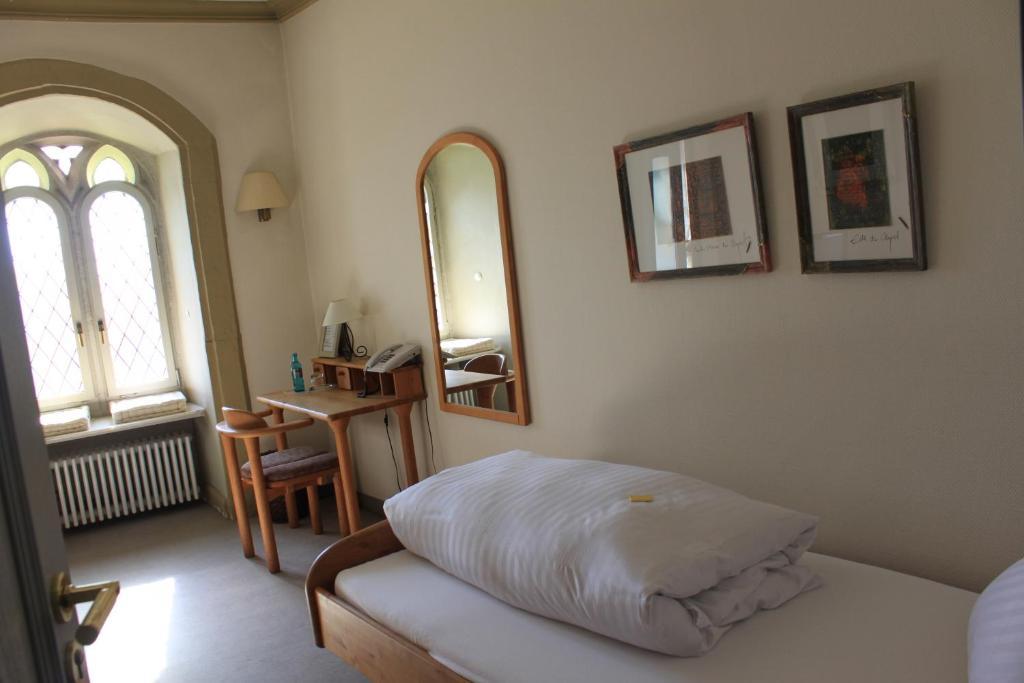 Schloss Neuburg Hotel มอสบาค ห้อง รูปภาพ
