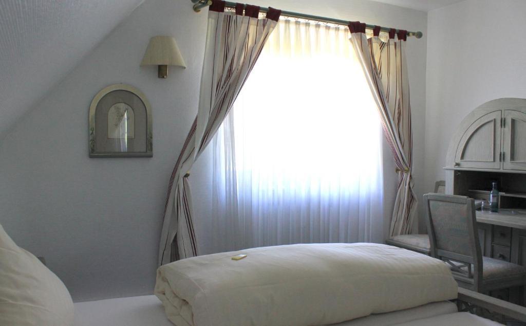 Schloss Neuburg Hotel มอสบาค ห้อง รูปภาพ